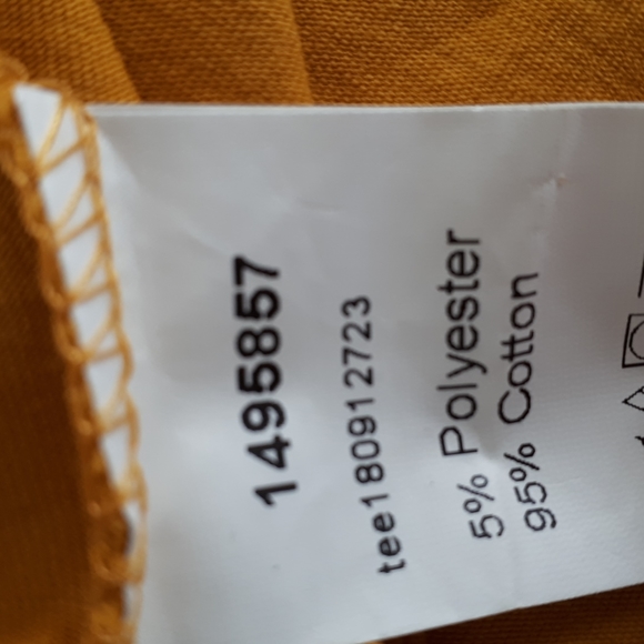 Peekaboo Tshirt - Picture 6 of 6